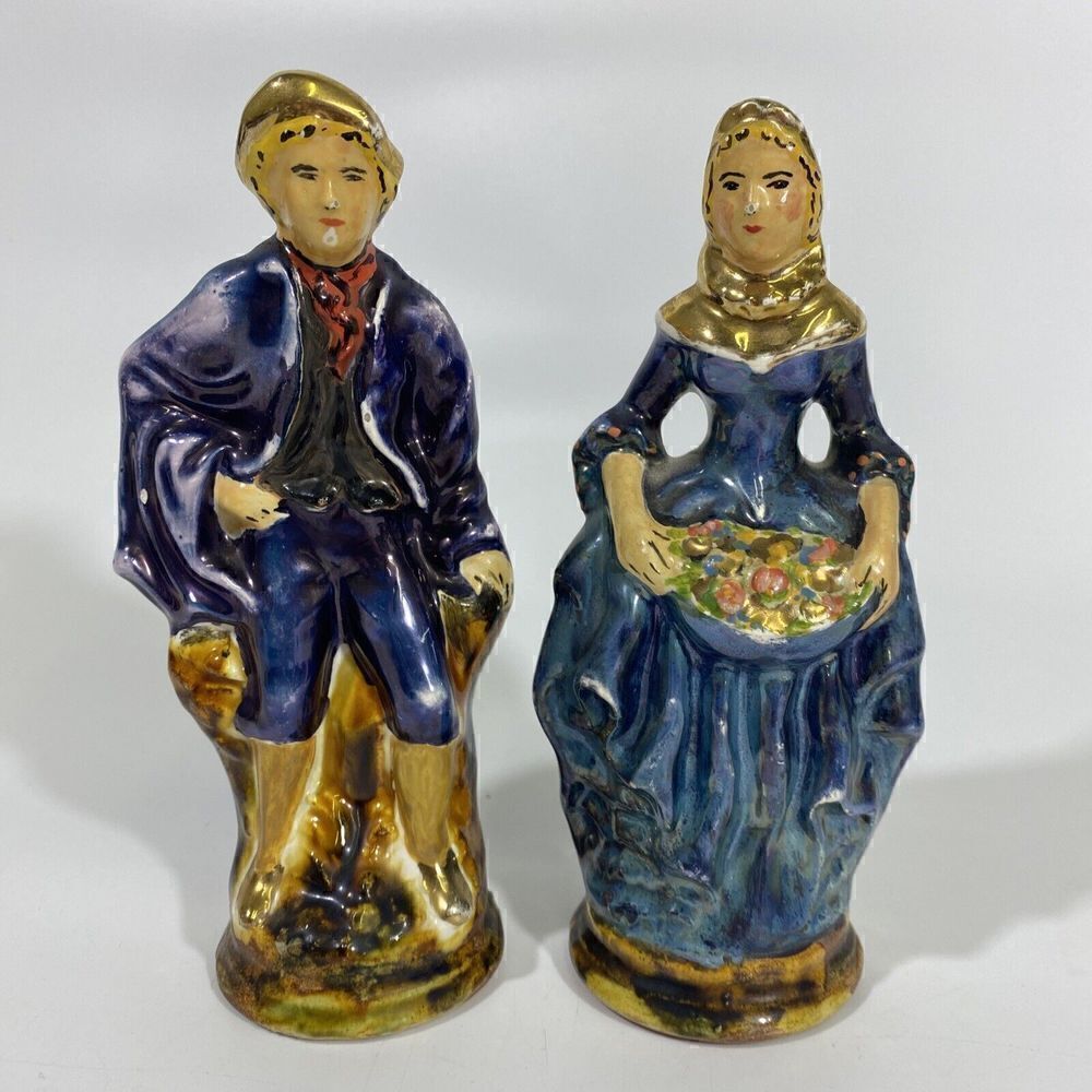 Vtg Staffordshire Man & Woman Majolica art Pottery‎ Figurine Pair cottagecore